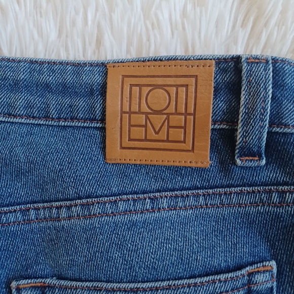 NWT Toteme Straight Leg Denim Mid Blue Wash Jeans 25/32. Inseam 26" - Picture 6 of 11
